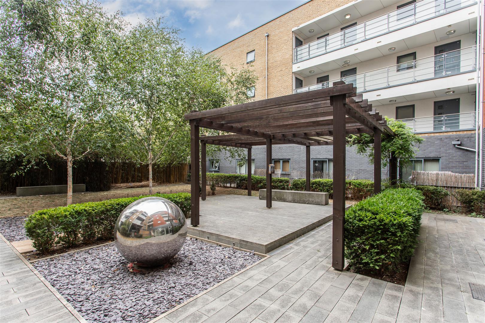Fielder Apartments, Mile End